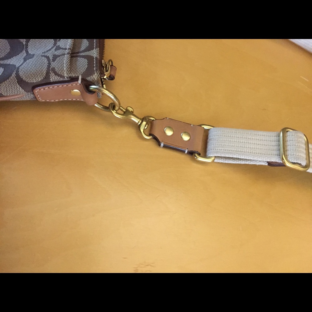 Tan Coach Crossbody Purse - Picture 4 of 7